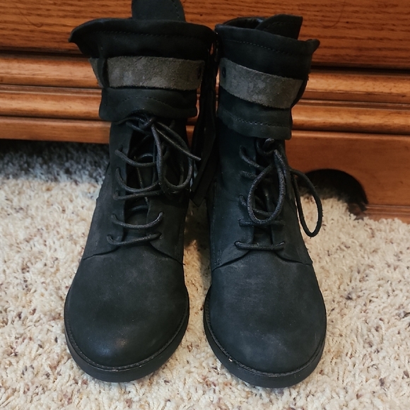 Dolce Vita Shoes - Dolce Vita Dixie Lace Up Black Ankle Boots 6